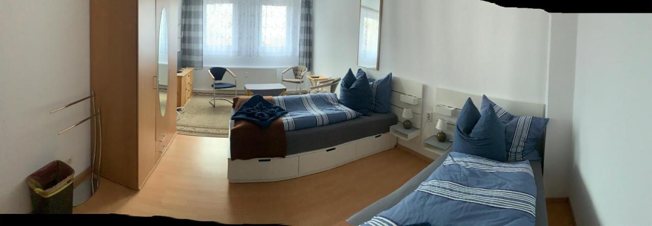 Monteurs Zimmer Noack Borssum Екстериор снимка