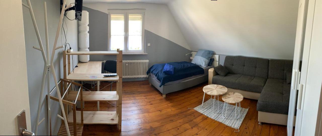 Monteurs Zimmer Noack Borssum Екстериор снимка